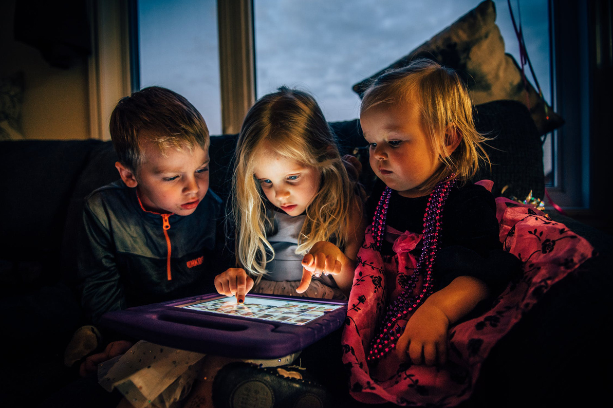 Survey reveals impact of Kids’ bedtimes and time on devices